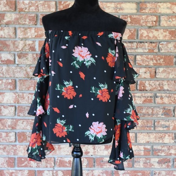 Essue Tops - ESSUE Off Shoulder Top